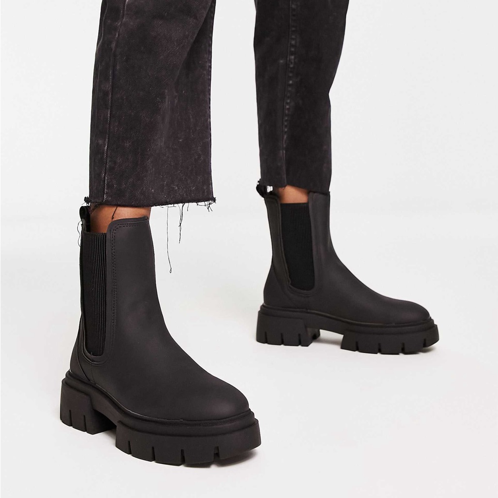 Schuh Black Amaya Split Sole Chunky Chelsea Boots — image 2 of 8